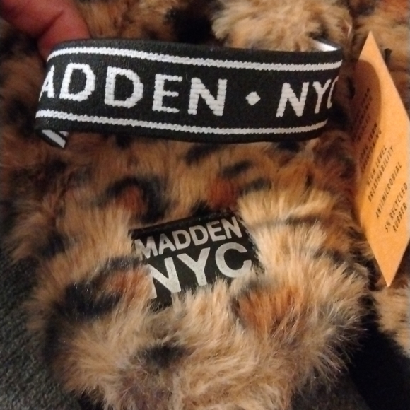 Steve Madden NYC house slippers size 10 - Picture 3 of 5
